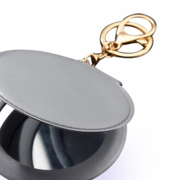 Vintage vegan 2 Sided  mini Mirror Keychain - Picture 2 of 2